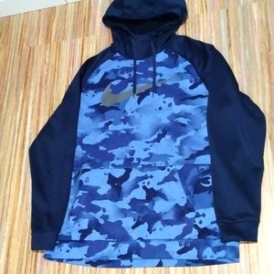 Nike camo hoodie